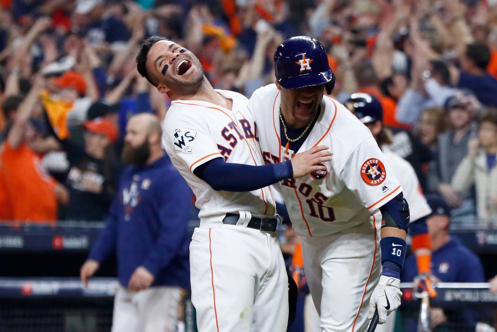 Astros Fan Steals Home Run Ball From Woman And Throws It Back