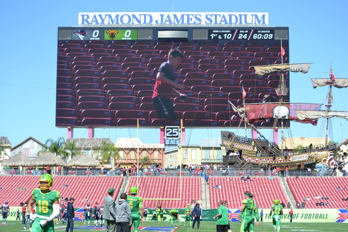 Tampa Bay Buccaneers Add New Videoboard to Raymond James Stadium