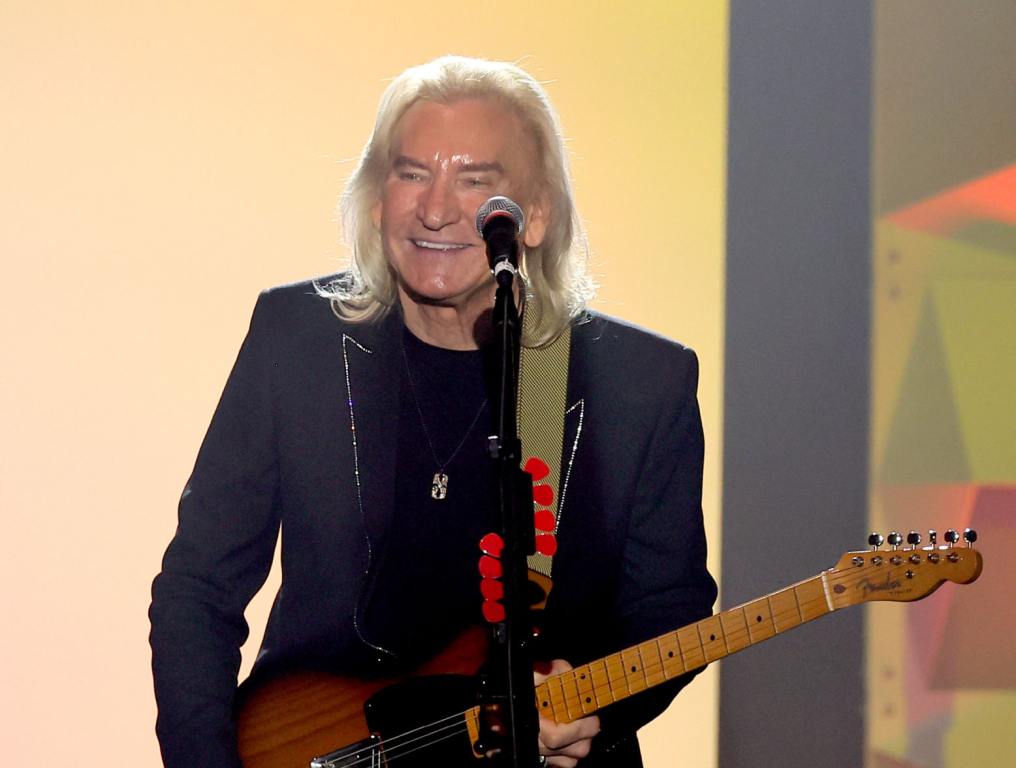 Joe Walsh Has a Funny Reason Why He's Not Worried About AI