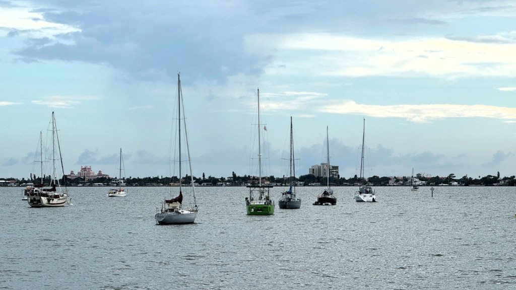 After my burger in Gulfport, I took a stroll.